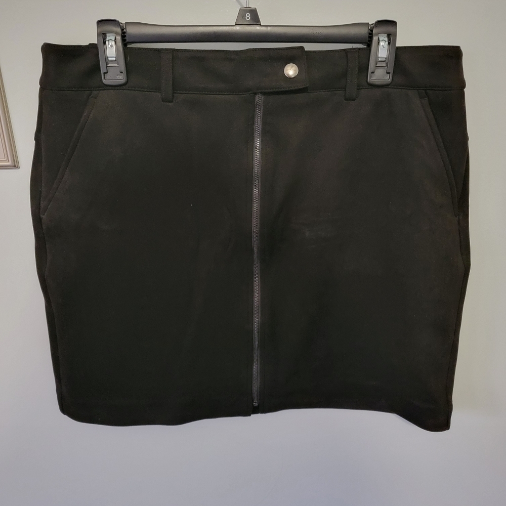 Apt 9 skirt